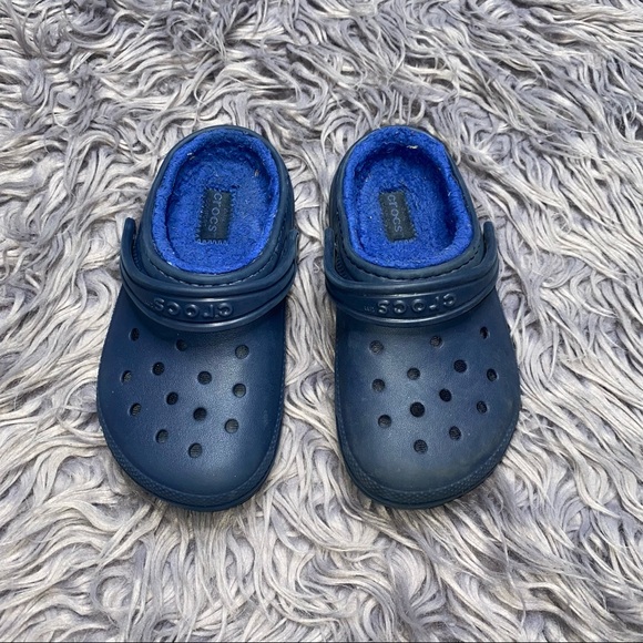 CROCS Other - CROCS CLASSIC LINED CLOG